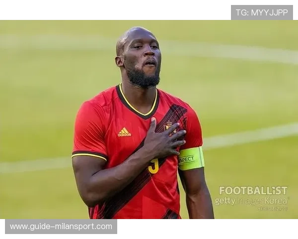 卢卡库门前强打扳平比分，比利时前场表现强硬