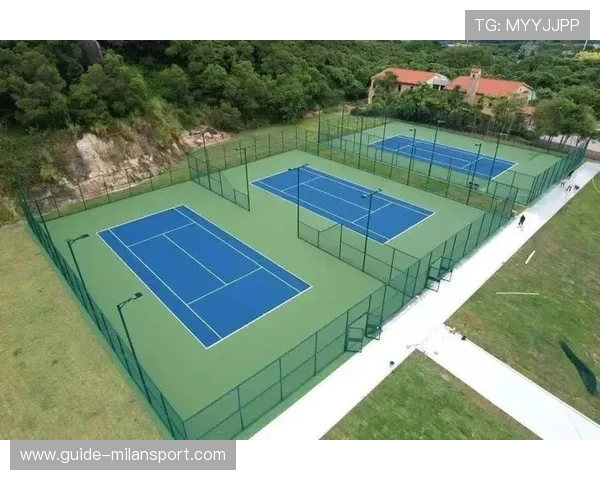 _都市网球黄金周：城市公共场地推广全民运动_，城市运动公园网球场